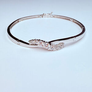 14K Solid White Gold Half Eternity Swirl .55CT Cubic Zirconia CZ VTG Bracelet